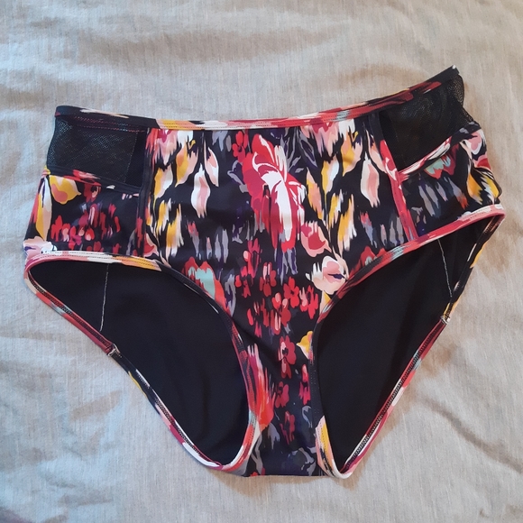 La vie en rose swimsuit xl - Picture 5 of 10